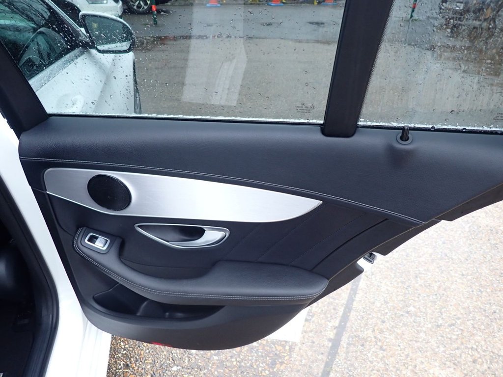 Used Mercedes-Benz C Class 2015 for sale - 77437023: Photo 40