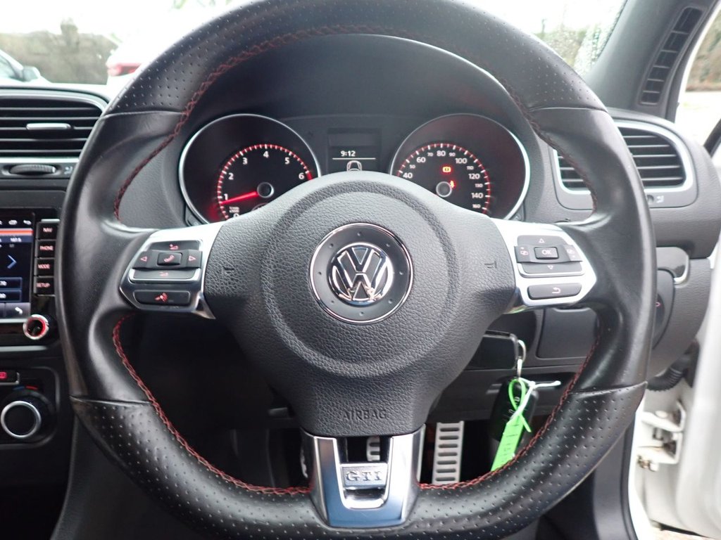Used Volkswagen Golf 2010 for sale - 77089132: Photo 20