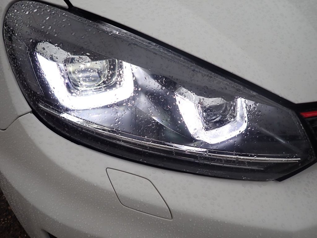 Used Volkswagen Golf 2010 for sale - 77089132: Photo 46