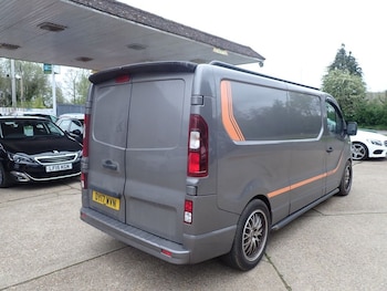 Used Vauxhall Vivaro 2017 for sale - 78288255: Photo