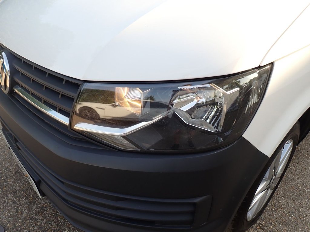 Used Volkswagen Transporter 2018 for sale - 76604632: Photo 27