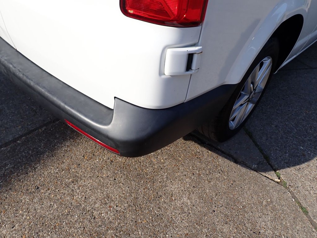 Used Volkswagen Transporter 2018 for sale - 76604632: Photo 30