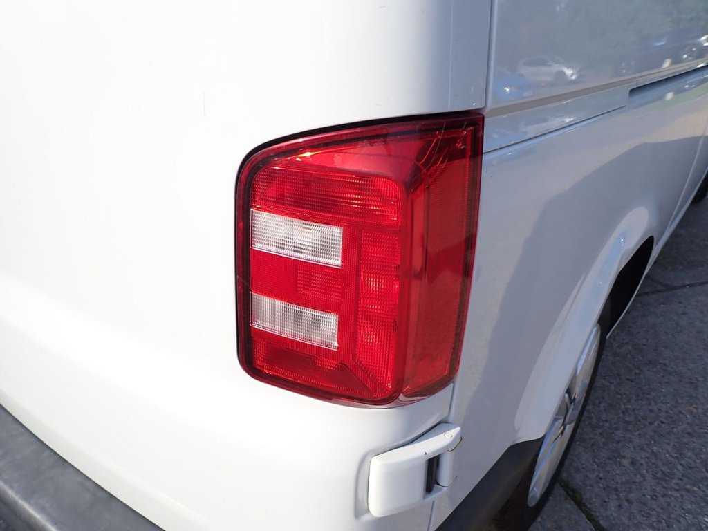 Used Volkswagen Transporter 2018 for sale - 76604632: Photo 31