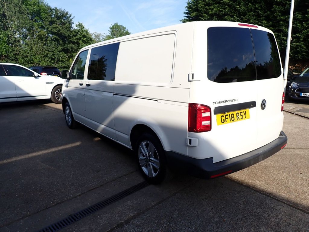 Used Volkswagen Transporter 2018 for sale - 76604632: Photo 5