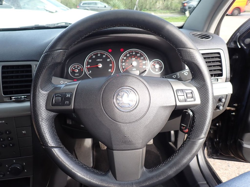 Used Vauxhall Vectra 2008 for sale - 77967655: Photo 21