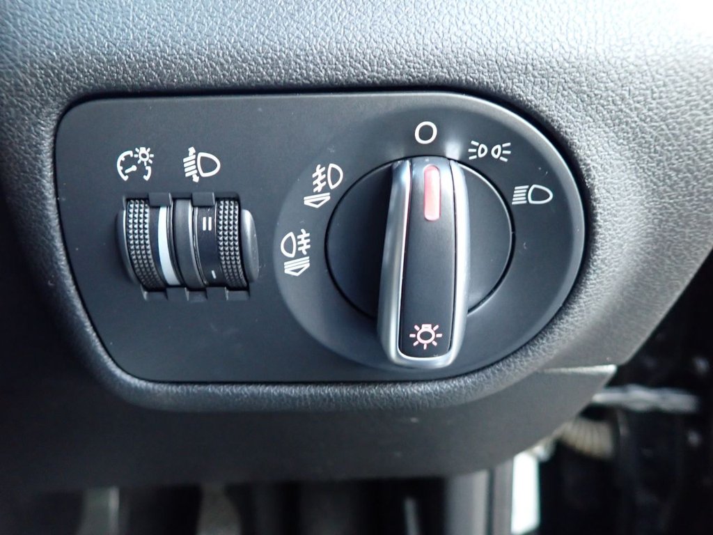 Used Audi A1 2014 for sale - 77007619: Photo 14