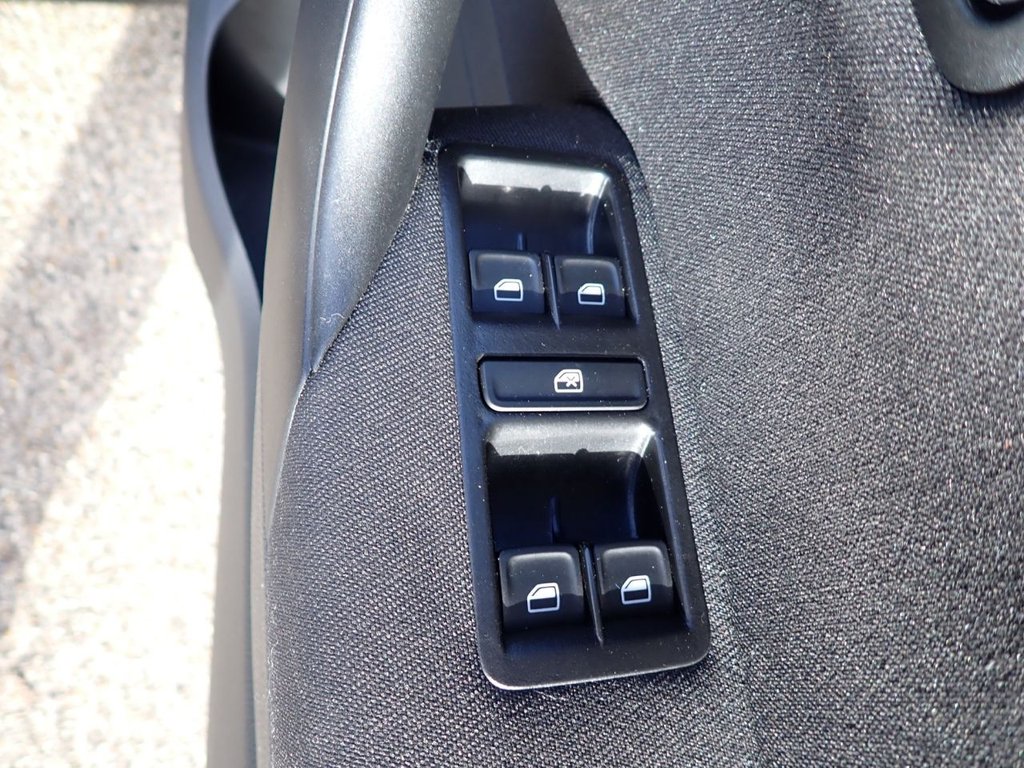 Used Volkswagen Polo 2016 for sale - 76604955: Photo 14