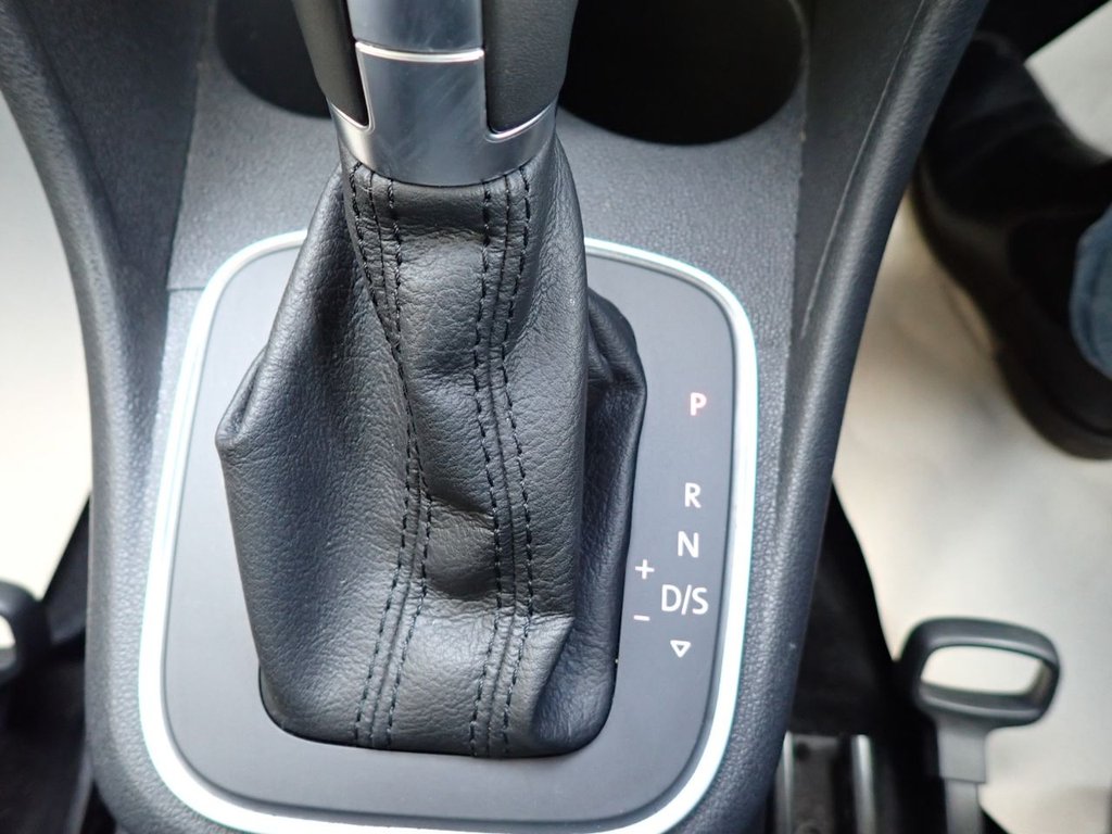 Used Volkswagen Polo 2016 for sale - 76604955: Photo 26