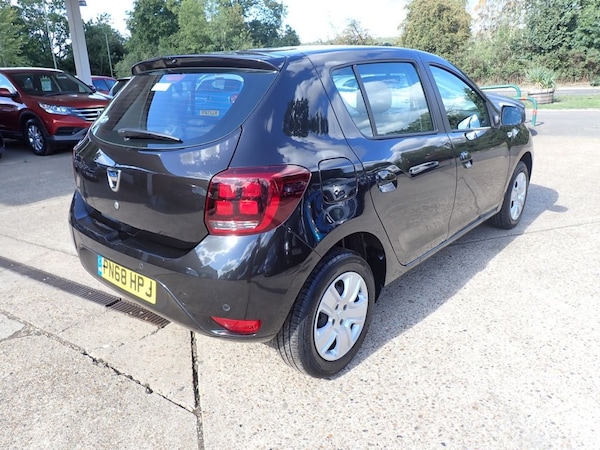 Used Dacia Sandero 2018 for sale - 75559605: Photo 3