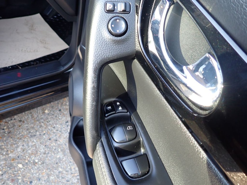 Used Nissan Qashqai 2016 for sale - 77952630: Photo 14