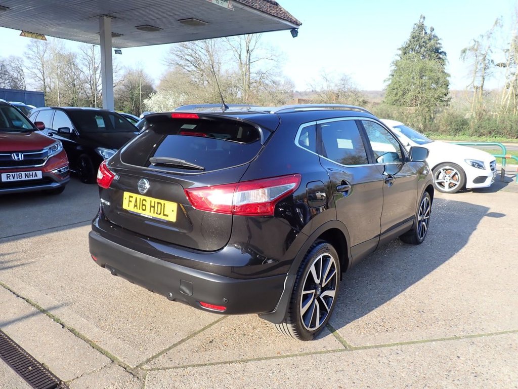 Used Nissan Qashqai 2016 for sale - 77952630: Photo 3
