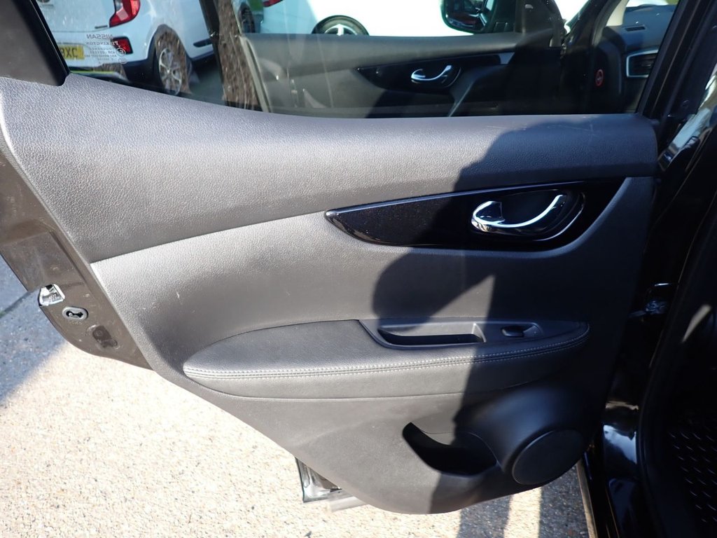 Used Nissan Qashqai 2016 for sale - 77952630: Photo 32