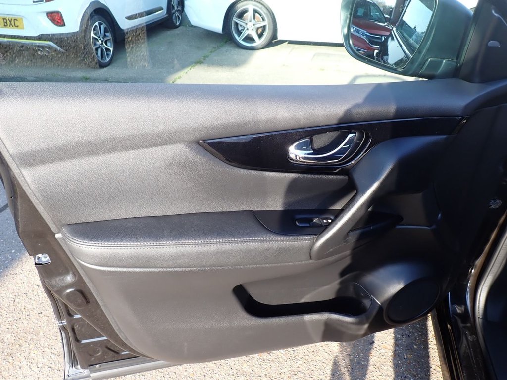 Used Nissan Qashqai 2016 for sale - 77952630: Photo 33