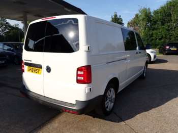 Used Volkswagen Transporter 2018 for sale - 74607550: Photo