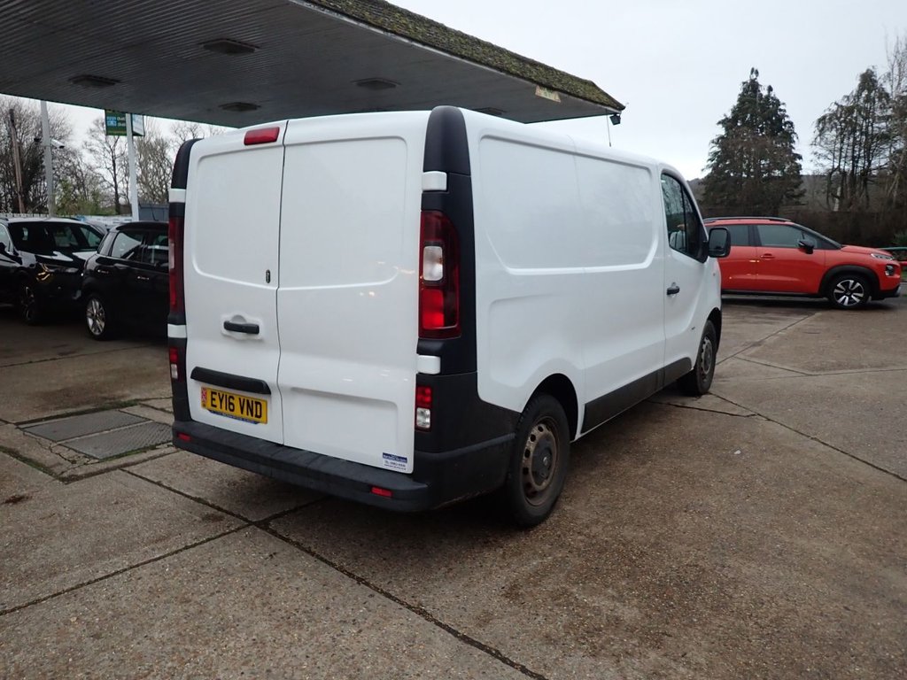 Used Vauxhall Vivaro 2016 for sale - 77200251: Photo 3