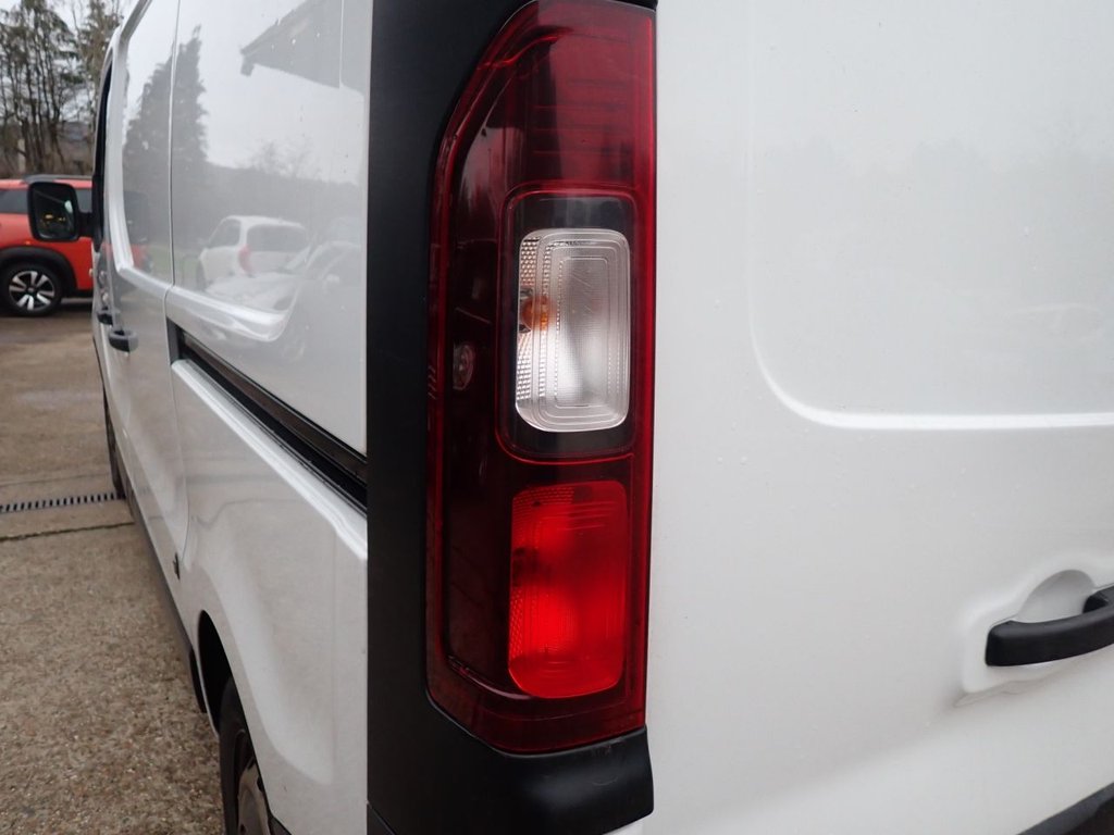 Used Vauxhall Vivaro 2016 for sale - 77200251: Photo 34