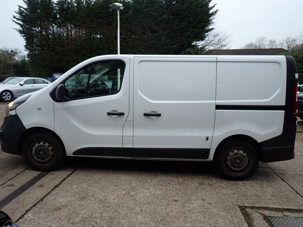 Used Vauxhall Vivaro 2016 for sale - 77200251: Photo 6