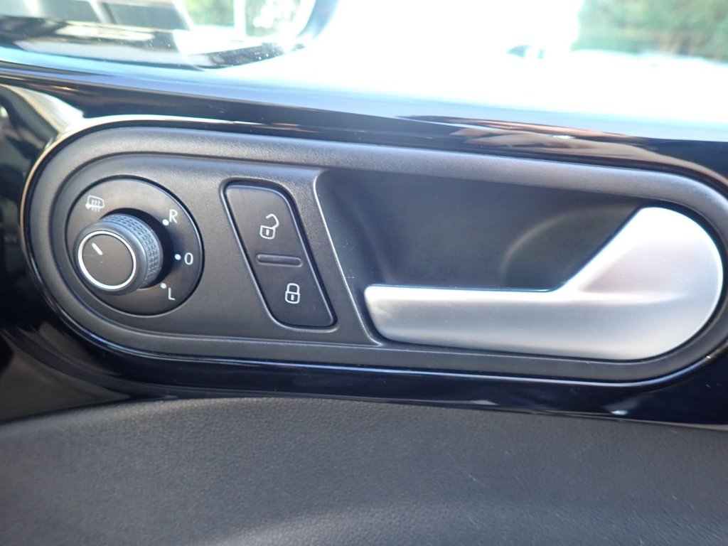 Used Volkswagen Beetle 2015 for sale - 77720265: Photo 17