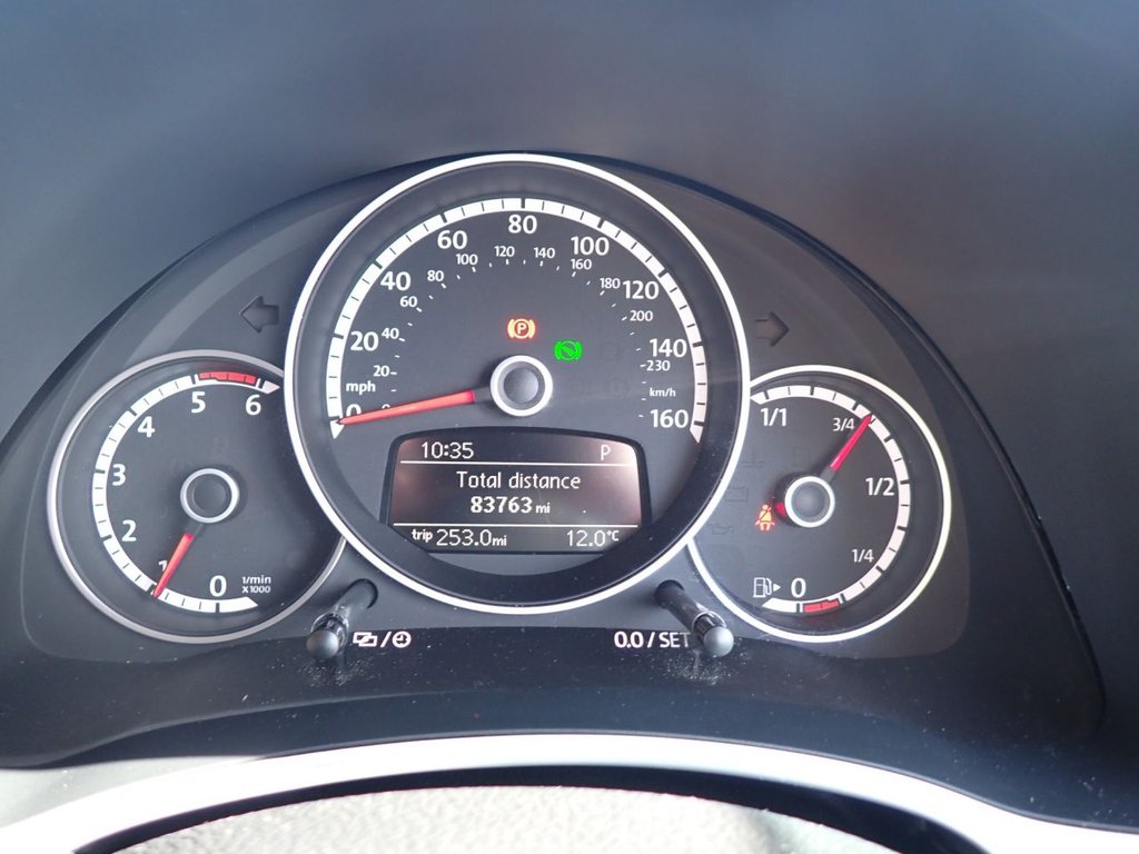 Used Volkswagen Beetle 2015 for sale - 77720265: Photo 20