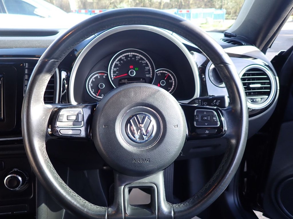 Used Volkswagen Beetle 2015 for sale - 77720265: Photo 23