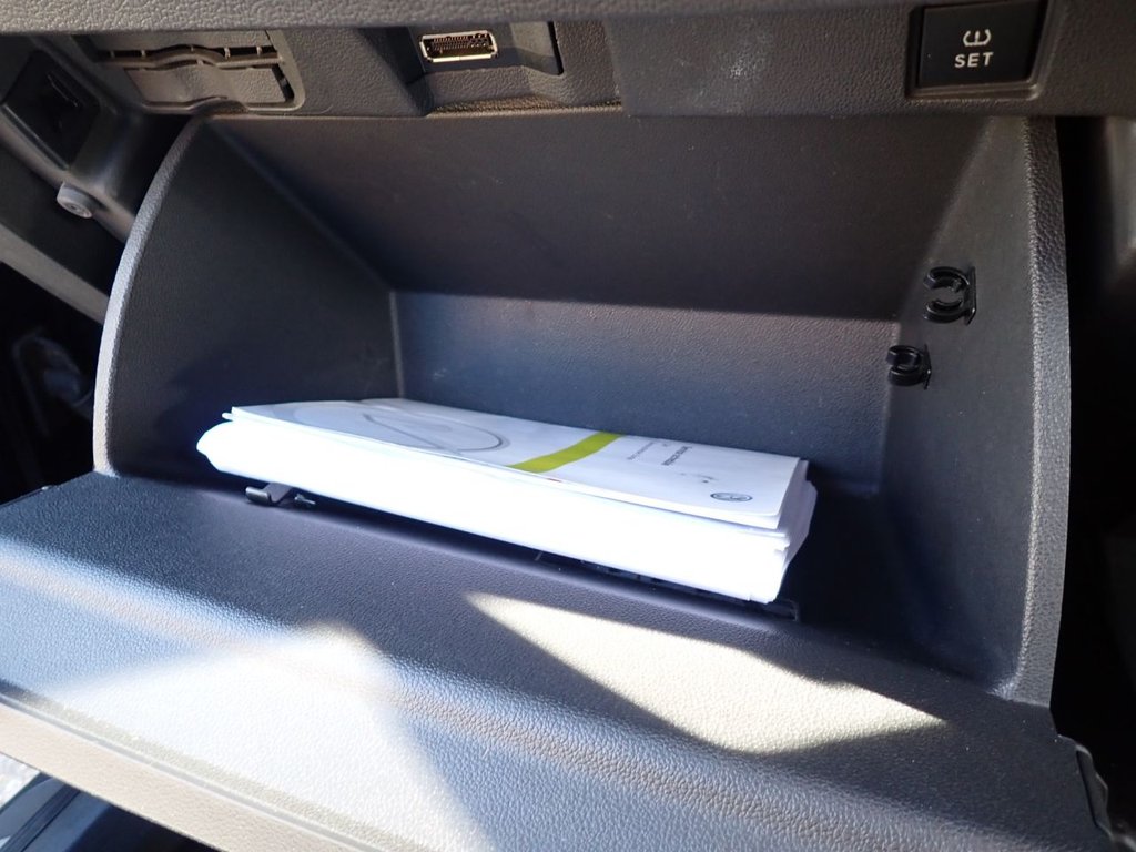 Used Volkswagen Beetle 2015 for sale - 77720265: Photo 27