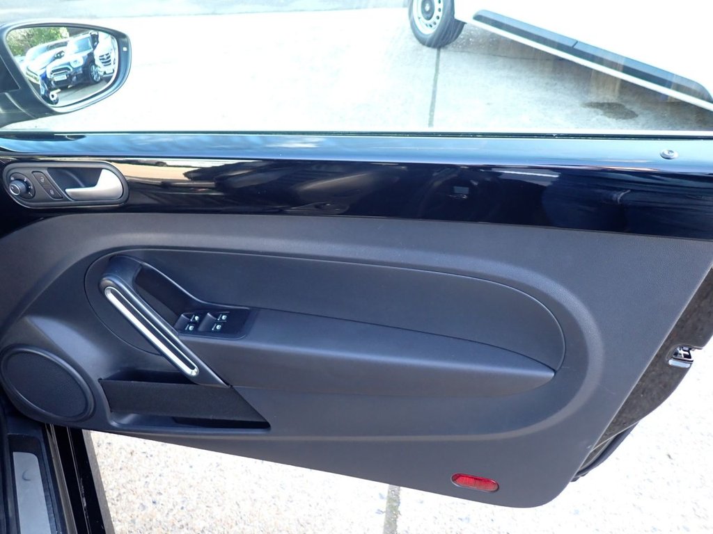 Used Volkswagen Beetle 2015 for sale - 77720265: Photo 38