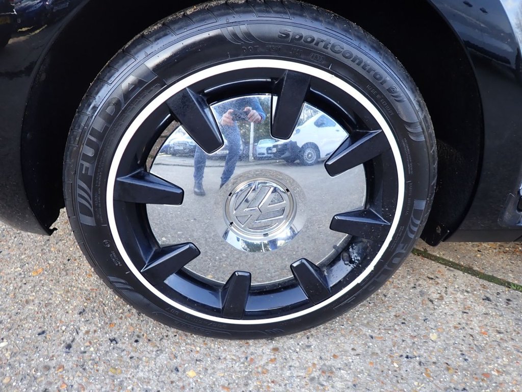 Used Volkswagen Beetle 2015 for sale - 77720265: Photo 49