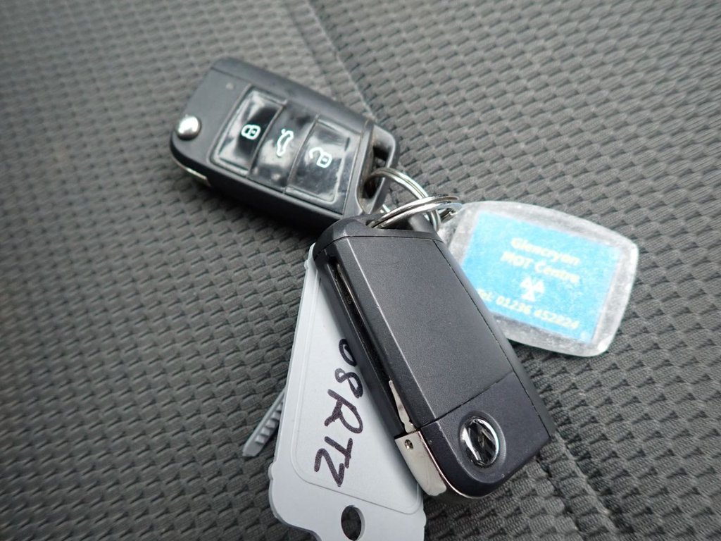 Used Volkswagen Golf 2018 for sale - 76632297: Photo 6