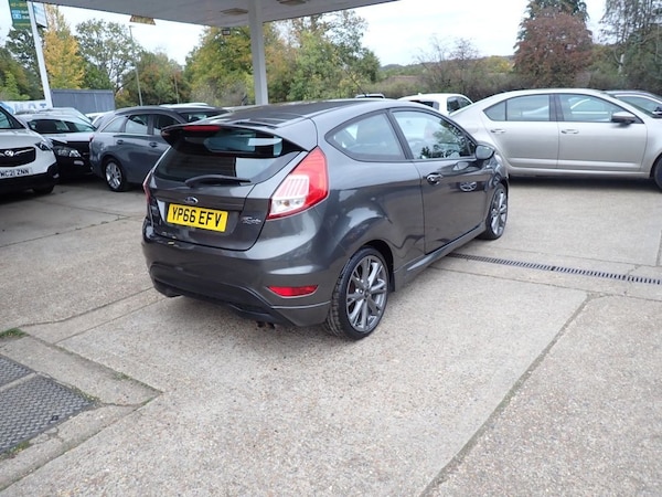 Used Ford Fiesta 2016 for sale - 76291582: Photo 3