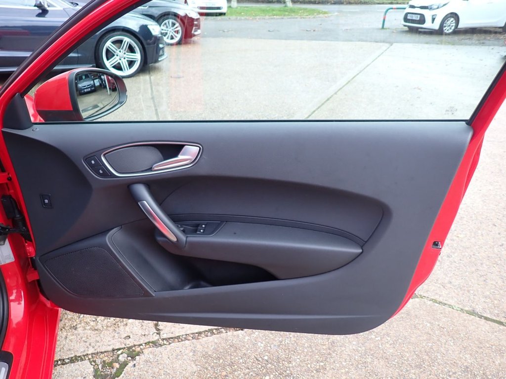 Used Audi A1 2013 for sale - 76570560: Photo 31