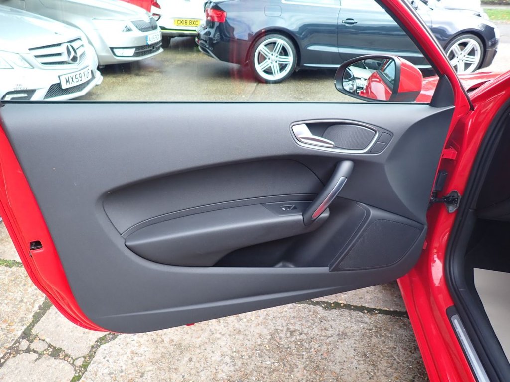 Used Audi A1 2013 for sale - 76570560: Photo 32