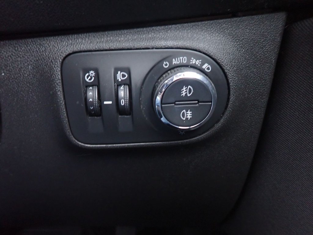 Used Vauxhall Corsa 2017 for sale - 76396241: Photo 18