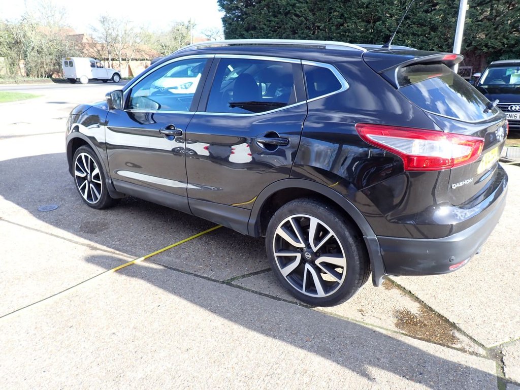 Used Nissan Qashqai 2016 for sale - 77891060: Photo 3