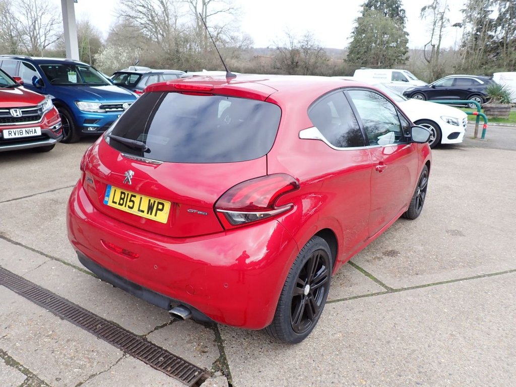 Used Peugeot 208 2015 for sale - 77920392: Photo 2