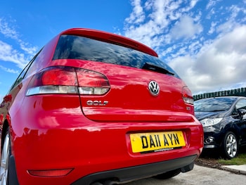 Used Volkswagen Golf 2011 for sale - 76101121: Photo