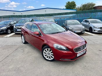 Used Volvo V40 2014 for sale - 75686264: Photo