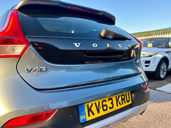 Used Volvo V40 2014 for sale - 76264304: Photo 10