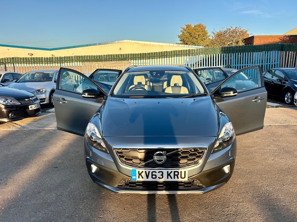 Used Volvo V40 2014 for sale - 76264304: Photo 12