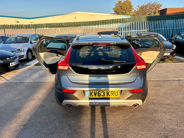 Used Volvo V40 2014 for sale - 76264304: Photo 13