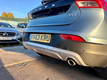 Used Volvo V40 2014 for sale - 76264304: Photo 2
