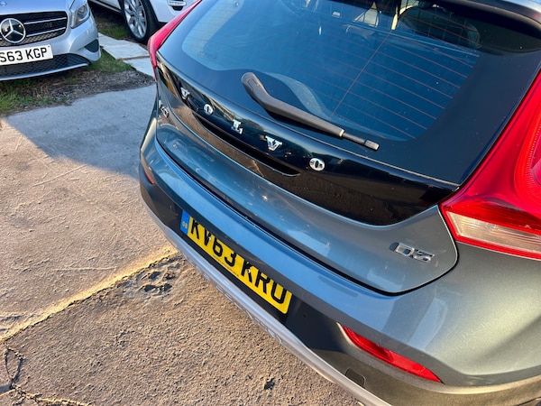 Used Volvo V40 2014 for sale - 76264304: Photo 39