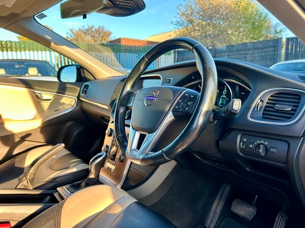 Used Volvo V40 2014 for sale - 76264304: Photo 52