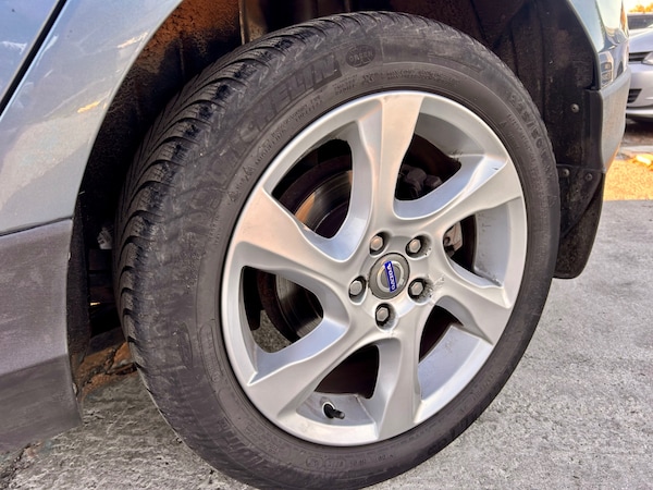Used Volvo V40 2014 for sale - 76264304: Photo 5