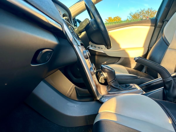Used Volvo V40 2014 for sale - 76264304: Photo 68