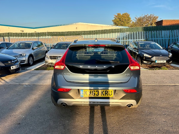 Used Volvo V40 2014 for sale - 76264304: Photo 83