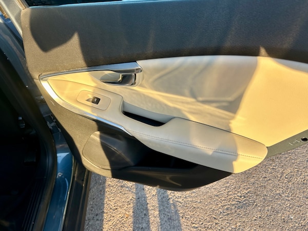 Used Volvo V40 2014 for sale - 76264304: Photo 96
