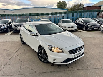 Used Volvo V40 2014 for sale - 75952435: Photo
