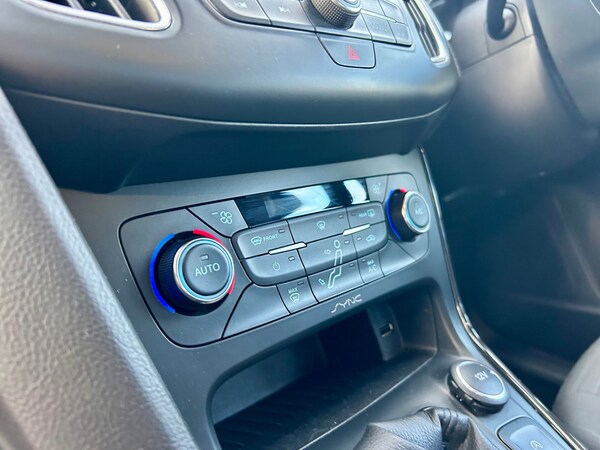 Used Ford Focus 2015 for sale - 74779605: Photo 54