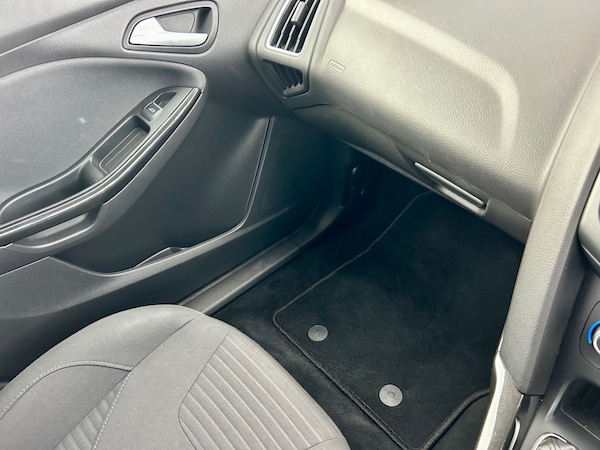 Used Ford Focus 2015 for sale - 74779605: Photo 86