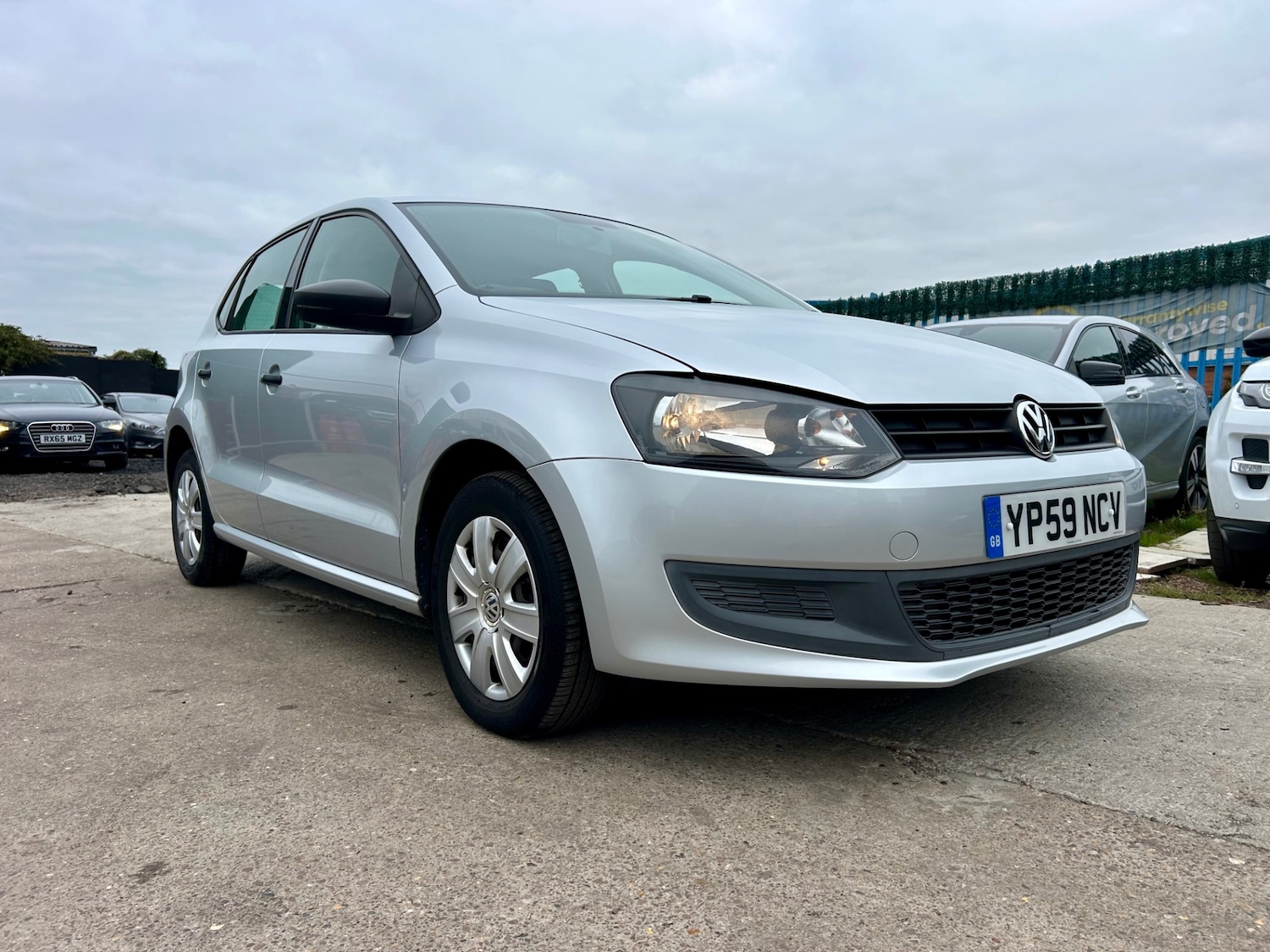 Used Volkswagen Polo 2009 for sale - 76316377: Photo 11